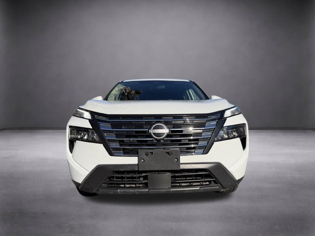 Used 2024 Nissan Rogue SV FWD image 4