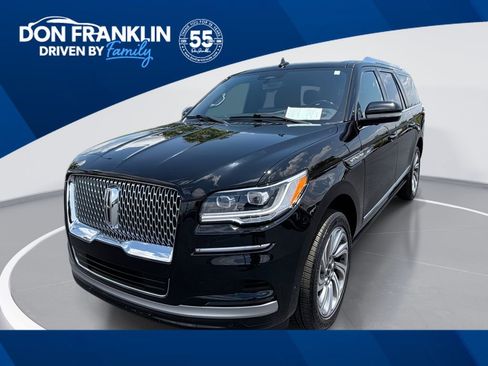 Used 2022 Lincoln Navigator L Reserve AWD/4WD image 1