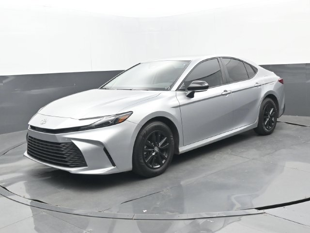 Used 2026 Toyota Camry LE w/ Convenience Package FWD image 8