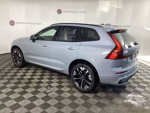 New 2026 Volvo XC60 B5 Plus w/ Climate Package image 7