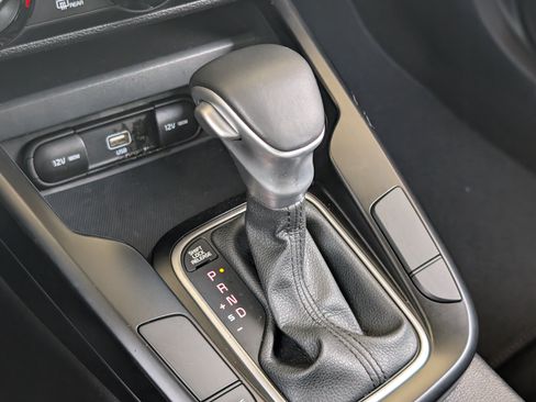 Used 2021 Kia Soul GT-Line FWD image 30