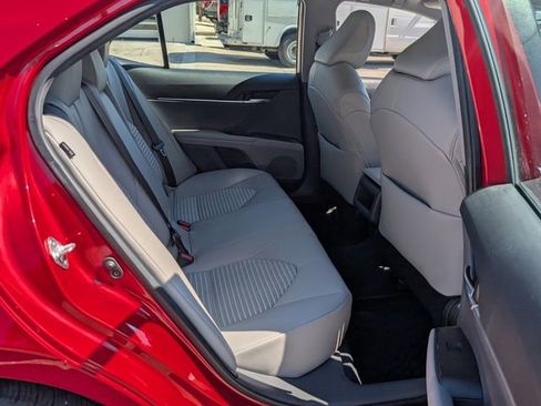 Used 2022 Toyota Camry SE w/ TRD Appearance Package (TMS) image 15
