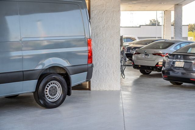 Used 2021 Mercedes-Benz Sprinter 2500 w/ Premium Package image 40