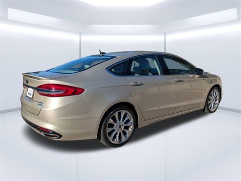Used 2017 Ford Fusion Platinum image 4