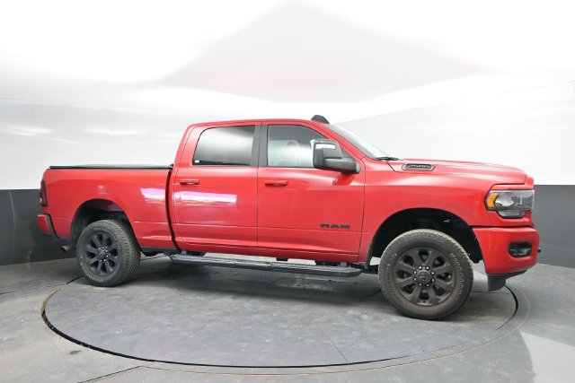 Used 2024 RAM 2500 Big Horn w/ Night Edition AWD/4WD image 4