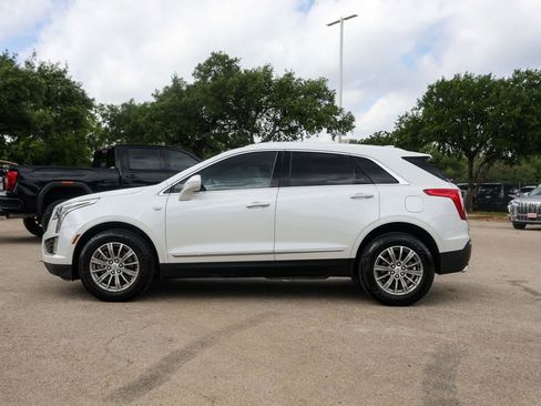 Used 2018 Cadillac XT5 Luxury w/ Driver Awareness Package image 2