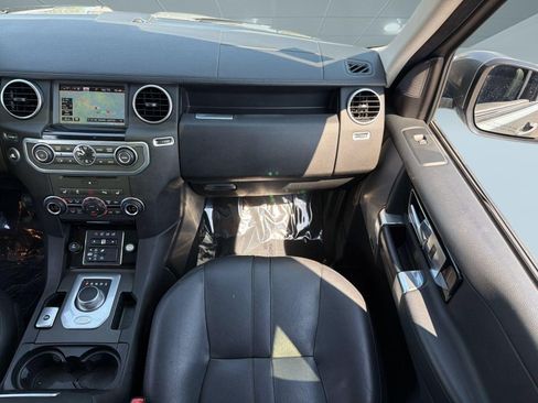 Used 2016 Land Rover LR4 HSE AWD/4WD image 30