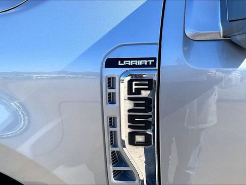 Used 2023 Ford F350 Lariat image 8