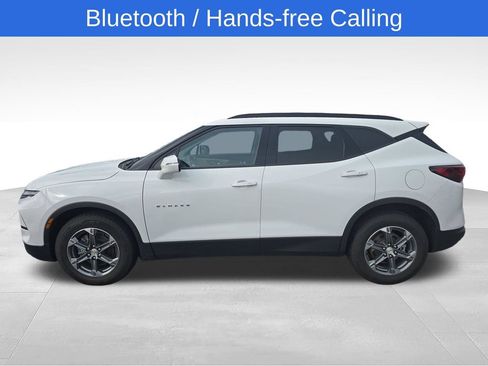 Used 2023 Chevrolet Blazer LT AWD/4WD image 2