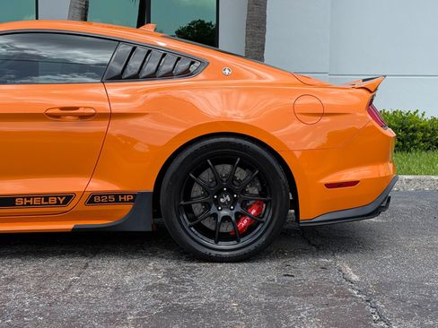 Used 2020 Ford Mustang GT Premium w/ GT Performance Package RWD image 13
