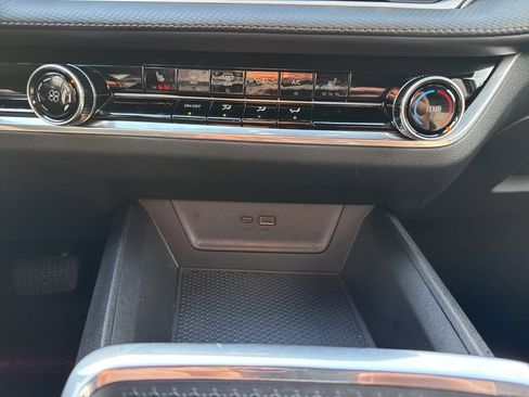 Used 2025 Chevrolet Equinox LT image 22