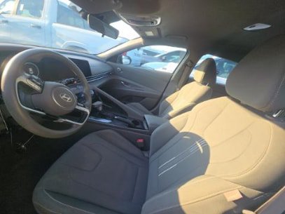 Used 2024 Hyundai Elantra SEL FWD image 7
