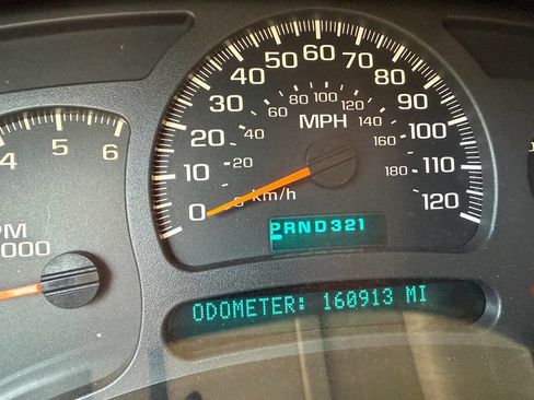 Used 2004 Chevrolet Silverado 1500 LS w/ Light Duty Power Package RWD image 22