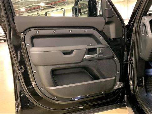 New 2026 Land Rover Defender 110 S image 10