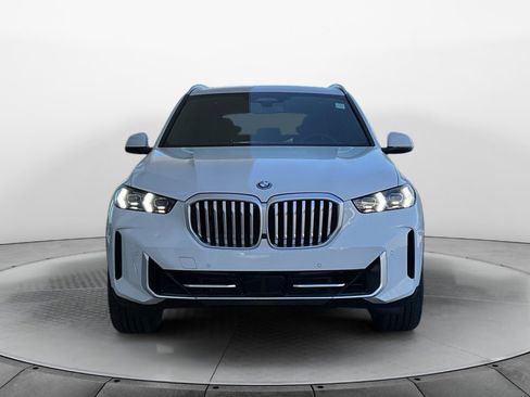 New 2026 BMW X5 xDrive50e AWD/4WD image 2
