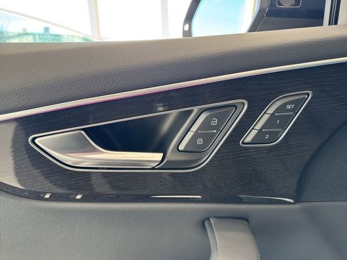 New 2026 Audi Q8 Premium Plus image 37
