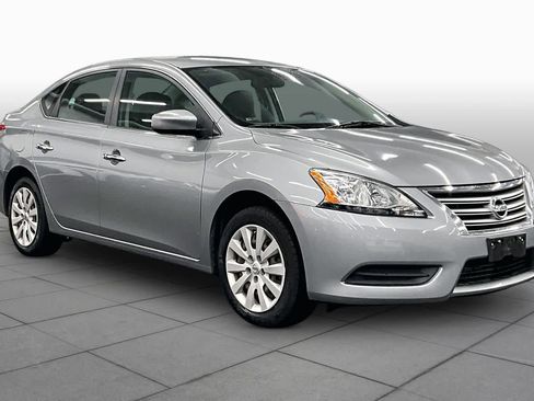 Used 2014 Nissan Sentra S FWD image 2