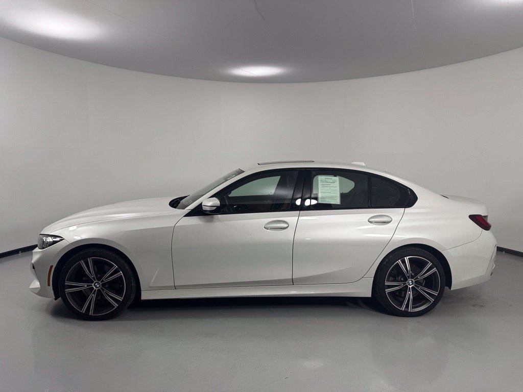 Certified 2023 BMW 330i xDrive Sedan w/ Premium Package AWD/4WD image 5