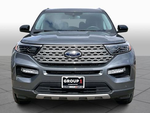 Used 2023 Ford Explorer Limited image 3