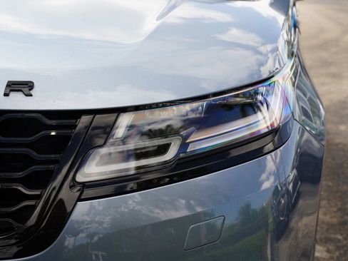 Used 2020 Land Rover Range Rover Velar R-Dynamic S image 4