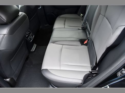 Certified 2026 Subaru Outback Premium AWD/4WD image 16