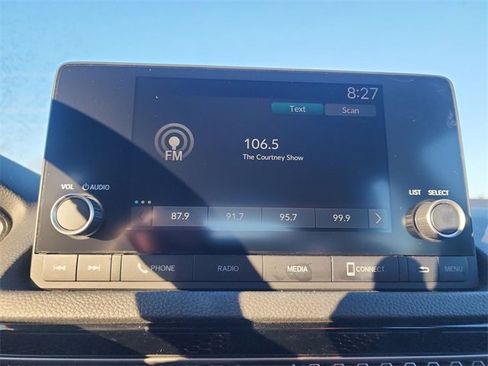 Used 2023 Honda Civic Sport image 23