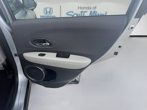 Used 2022 Honda HR-V EX image 29