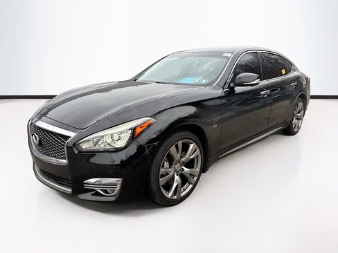 Used 2018 INFINITI Q70 L 3.7 image 3