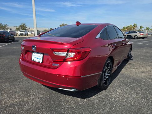 Used 2022 Honda Accord Touring image 4