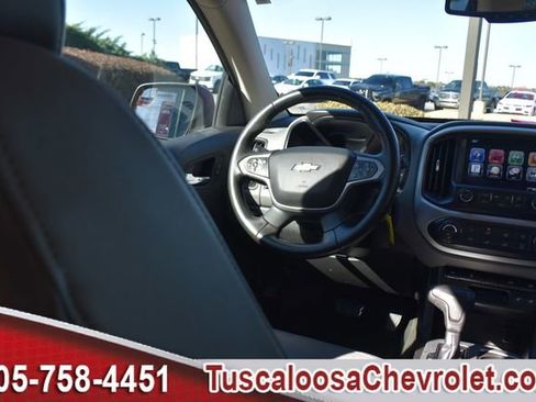 Used 2015 Chevrolet Colorado LT w/ Luxury Package image 26