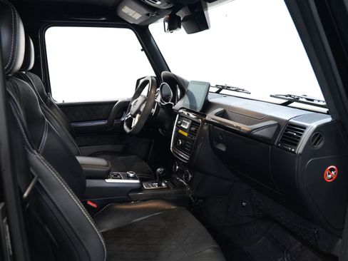Used 2017 Mercedes-Benz G 550 Squared image 37