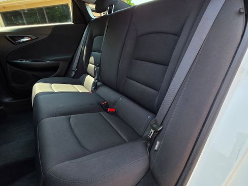Used 2023 Chevrolet Malibu LS FWD image 21