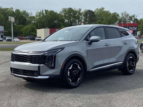New 2026 Kia Sportage EX FWD image 5