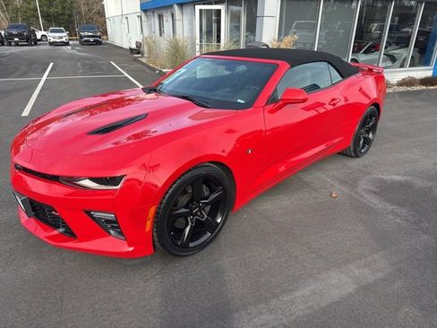 Used 2017 Chevrolet Camaro SS image 11