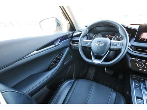 Used 2025 INFINITI QX60 Pure image 6