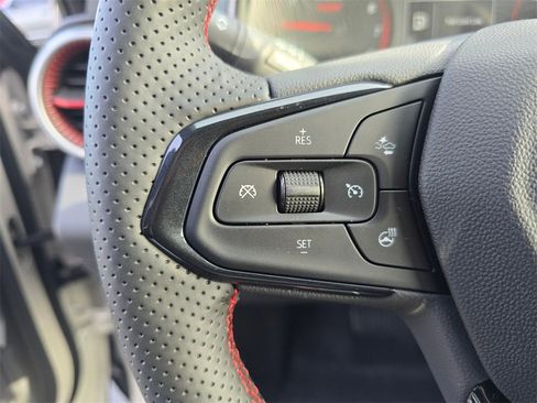 New 2026 Chevrolet Trax RS w/ Sunroof Package image 21