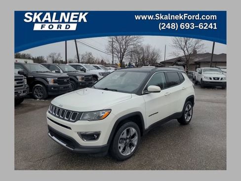Used 2019 Jeep Compass Limited image 1