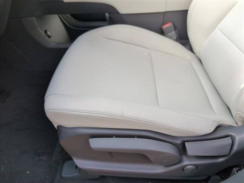 New 2026 Hyundai Santa Fe SE FWD image 4