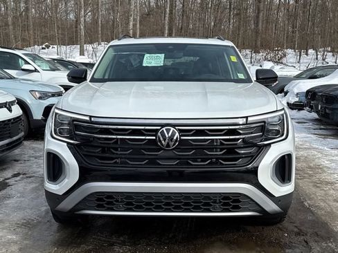 New 2026 Volkswagen Atlas Peak Edition image 6