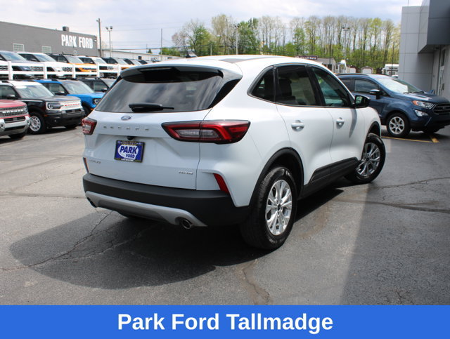 Used 2025 Ford Escape Active AWD/4WD image 5