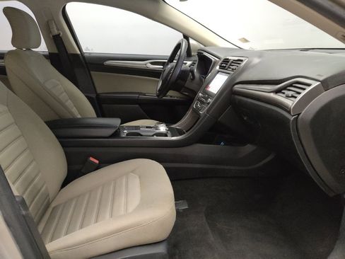 Used 2019 Ford Fusion S image 21