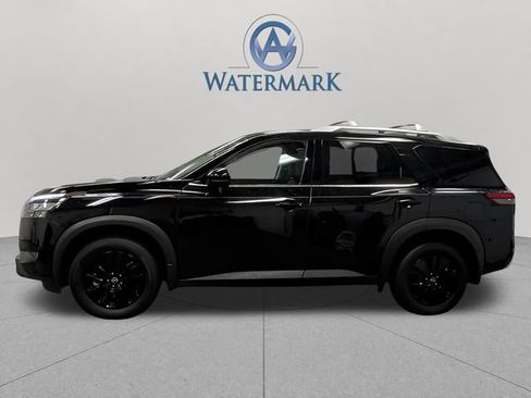 Used 2025 Nissan Pathfinder SL w/ Lighting Package (N92) AWD/4WD image 2