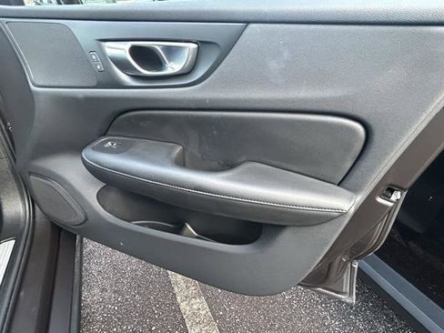 Used 2024 Volvo S60 B5 Core image 25