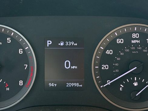 Used 2020 Hyundai Tucson Sport FWD image 11