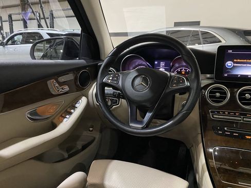 Certified 2018 Mercedes-Benz GLC 300 image 3