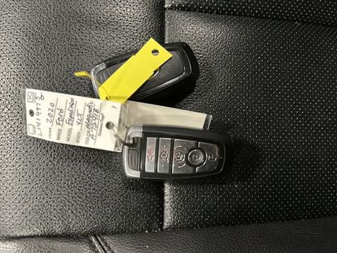Used 2020 Ford Expedition Max XLT w/ Equipment Group 202A AWD/4WD image 45