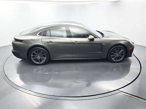 Certified 2026 Porsche Panamera 4 AWD/4WD image 42