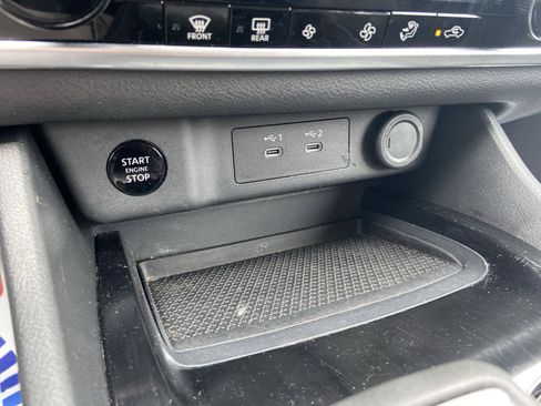 Used 2025 Nissan Rogue SV AWD/4WD image 30