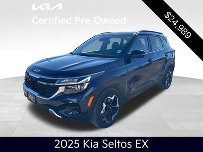 Certified 2025 Kia Seltos EX