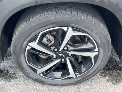 Used 2023 Chevrolet TrailBlazer RS FWD image 13